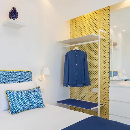 Sorrentovibes - Stylish & Elegant Flat With Terrace شقة *