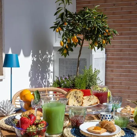 Sorrentovibes - Stylish & Elegant Flat With Terrace شقة