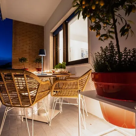 アパート Sorrentovibes - Stylish & Elegant Flat With Terrace *