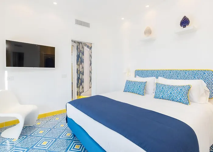 Sorrentovibes - Stylish & Elegant Flat With Terrace Apartment